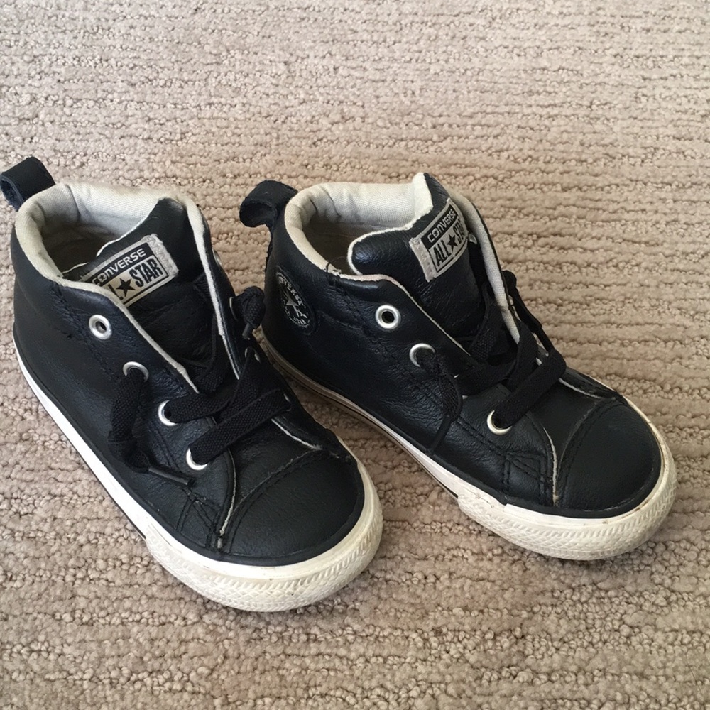 8c Converse All⭐️Star leather slip ons